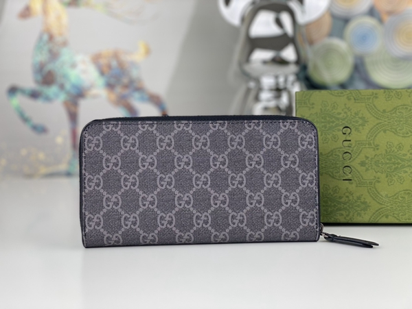 グッチ財布コピー背面デザイン